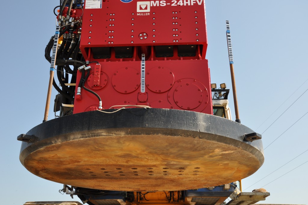 DyStaFiT plate in the raised position