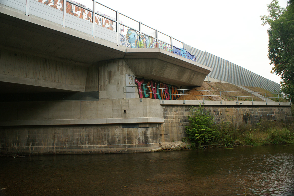 Eastern abutment with adjacent retaining wall